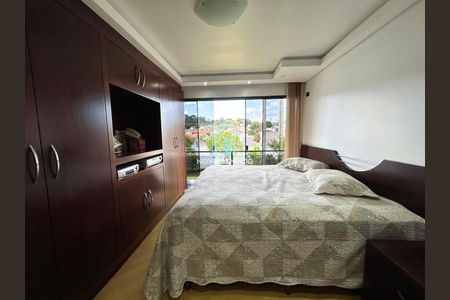 19_photo/94dce60e27.5a85c5bdfef41cf9-ATLAS-fe93fc66-4a6e-430d-92c2-83c85c3ffc6a.jpg de casa à venda com 4 quartos, 187m² em Atuba, Curitiba