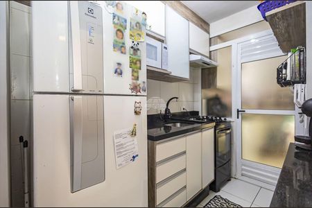 6_photo/94dce60ec7.405da5cceede2d90-ATLAS-7032c8f3-86ed-4923-9885-630c5c7bacc4.jpg de apartamento à venda com 3 quartos, 66m² em Tingui, Curitiba
