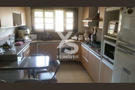 3_photo/94dce60f0b.ceff8192393c33de-ATLAS-dfe45d42-5f5b-4c84-b5b6-d1c563e7a845.jpg de casa à venda com 3 quartos, 170m² em Atuba, Curitiba