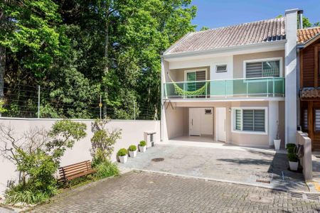 5_photo/94dce610b1.edd70d48d2b833bd-ATLAS-4b36362d-a2dc-47e5-a608-cf843c508f80.jpg de casa à venda com 3 quartos, 196m² em Atuba, Curitiba