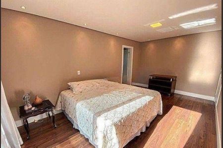 5_photo/94dce61127.e9a0370e41ffee45-ATLAS-abe88ebb-e708-4ec3-9ff1-65b3bf98e39e.jpg de casa à venda com 3 quartos, 362m² em Atuba, Curitiba