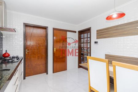 39_photo/94dce61299.dcaaaf9a7a00eb3d-ATLAS-342df88d-4370-41a2-b13a-fe32c349d05b.jpg de casa à venda com 3 quartos, 240m² em Tingui, Curitiba