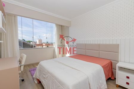 28_photo/94dce61299.dcaaaf9a7a00eb3d-ATLAS-ccca17d4-3929-4a1e-a3c7-e82c82a6b6ed.jpg de casa à venda com 3 quartos, 240m² em Tingui, Curitiba