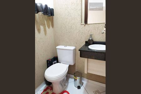 8_photo/94dce612f5.b6dfbb00e8d9f91e-ATLAS-972cda31-bf24-4278-9ee9-65f3c1f5980a.jpg de casa à venda com 3 quartos, 135m² em Tingui, Curitiba