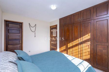 5_photo/94dce61325.ed4f9904fc8225d3-ATLAS-16d35b55-4b01-4038-ae4f-e771a60fc5ae.jpg de casa à venda com 4 quartos, 600m² em Tingui, Curitiba