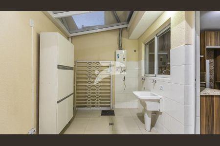 9_photo/94dce617f3.c57949a0b385ded8-ATLAS-ef6a64fe-4e94-448a-8013-261811ecfc59.jpg de casa para alugar com 3 quartos, 87m² em Santa Cândida, Curitiba