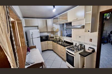 10_photo/94dce62261.413b54f4bf74f905-ATLAS-0716a59c-e0a8-401c-a9ba-35b8e15a4ec5.jpg de casa à venda com 3 quartos, 112m² em Santa Cândida, Curitiba