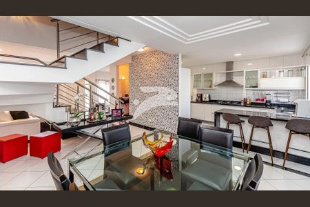 9_photo/94dce622bb.b760bf5d8bb46efe-ATLAS-947561de-a8d4-41e4-9fbf-553d4e2b6064.jpg de casa à venda com 2 quartos, 199m² em Santa Cândida, Curitiba