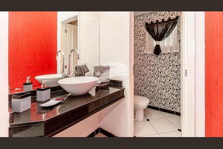 27_photo/94dce622bb.b760bf5d8bb46efe-ATLAS-a0456b6f-2ec4-4ffa-bd5f-7f43082acc29.jpg de casa à venda com 2 quartos, 199m² em Santa Cândida, Curitiba