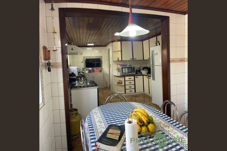 13_photo/94dce63a37.35cb2562ae28c182-ATLAS-1848e870-c9b7-4ee9-a86f-cbf88af07b51.jpg de casa à venda com 3 quartos, 120m² em Santa Cândida, Curitiba
