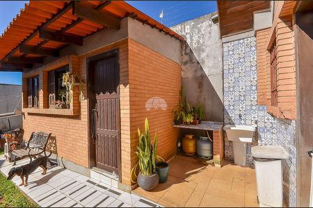 3_photo/94dce63c51.2ecc81a6ef288b9f-ATLAS-ca5ea336-aa51-4fb4-84da-1fd98f3b519d.jpg de casa à venda com 2 quartos, 134m² em Tingui, Curitiba