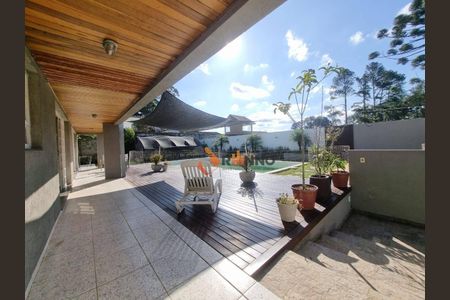 11_photo/94dce63c9b.1421303aa7be2334-ATLAS-b073a2b3-dcd6-4e55-8702-dd5223e9dcab.jpg de casa à venda com 5 quartos, 546m² em Santa Cândida, Curitiba