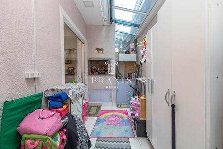 8_photo/94dce63cbb.18d35e9b3b089d06-ATLAS-35717e40-b39a-49d8-808d-2d9a360ecc0a.jpg de casa à venda com 3 quartos, 87m² em Santa Cândida, Curitiba