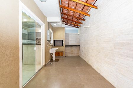 6_photo/94dce63cbb.18d35e9b3b089d06-ATLAS-8ddef232-da52-4fcd-8449-6ced0f36893b.jpg de casa à venda com 3 quartos, 105m² em Santa Cândida, Curitiba