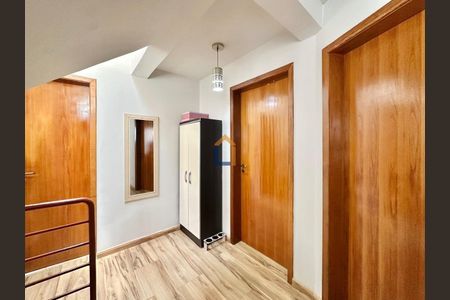 30_photo/94dce63dcb.b8adba077156ec98-ATLAS-002b1e8a-566e-4157-b443-777957cd852f.jpg de casa à venda com 3 quartos, 120m² em Santa Cândida, Curitiba