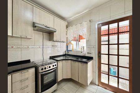 13_photo/94dce63dcb.b8adba077156ec98-ATLAS-5af9e496-4848-464f-b5d5-b9a9747866f0.jpg de casa à venda com 3 quartos, 120m² em Santa Cândida, Curitiba