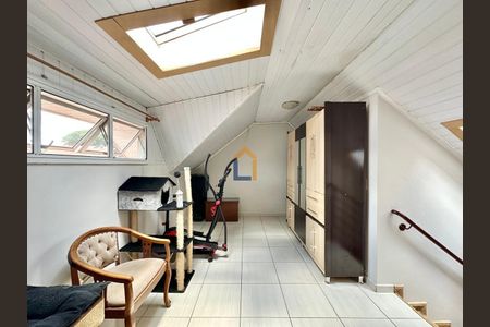 38_photo/94dce63dcb.b8adba077156ec98-ATLAS-5c0ade5f-683f-4d8d-9abb-6ebb7e7471ae.jpg de casa à venda com 3 quartos, 120m² em Santa Cândida, Curitiba