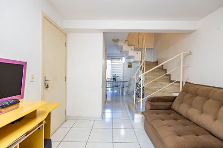 11_photo/94dce63de1.cef17660cfa7d457-ATLAS-aa5d29df-fa67-4412-8632-898d706cd4fa.jpg de casa à venda com 3 quartos, 100m² em Tingui, Curitiba