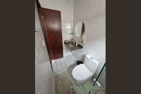 37_photo/94dce63e1b.0435190f6de6ffa1-ATLAS-cd62e53e-b89c-400b-9812-3cfb8e684733.jpg de casa à venda com 3 quartos, 90m² em Tingui, Curitiba