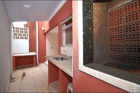 13_photo/94dce63e25.44808fc0a3fdb136-ATLAS-1da18c01-e212-4f58-b24e-ebc3f38c689f.jpg de casa para alugar com 2 quartos, 80m² em Tingui, Curitiba