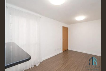 7_photo/94dce63ff5.2f15d505e37c7ac5-ATLAS-e8f6f1ac-7b95-4eb5-a9e7-76c5f46bacd0.jpg de casa à venda com 2 quartos, 42m² em Santa Cândida, Curitiba