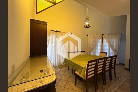 5_photo/94dce64189.3be18b52e244e7c2-ATLAS-3bc082d2-73ae-41e8-bf87-9ad35e20cbb4.jpg de casa à venda com 3 quartos, 300m² em Santa Cândida, Curitiba