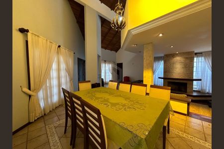 6_photo/94dce64189.3be18b52e244e7c2-ATLAS-c52b7b5f-2a82-4081-b36b-b2f08b4c1ce2.jpg de casa à venda com 3 quartos, 300m² em Santa Cândida, Curitiba