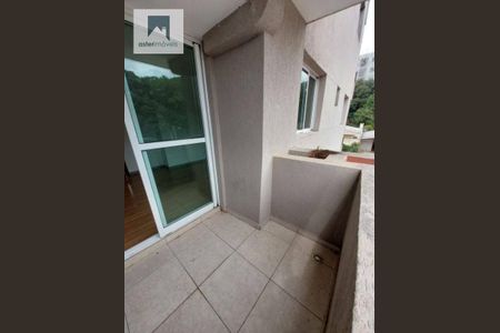 8_photo/94dce64233.a98b3dba3f406cea-ATLAS-46da5cc2-b149-41f3-8431-cabe3c3fd8c7.jpg de apartamento à venda com 3 quartos, 75m² em Santa Cândida, Curitiba