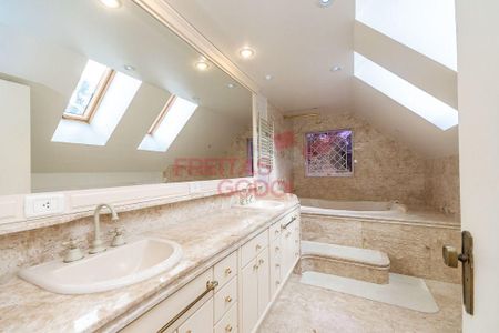 10_photo/94dce6443f.e0edc1fe868f9d4e-ATLAS-0eb3d90b-53e0-46dc-9a89-cd9f59fa475a.jpg de casa para alugar com 7 quartos, 800m² em Santa Cândida, Curitiba