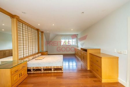 6_photo/94dce6443f.e0edc1fe868f9d4e-ATLAS-409638be-3dc8-43fc-9b14-b931ff40274d.jpg de casa para alugar com 7 quartos, 800m² em Santa Cândida, Curitiba