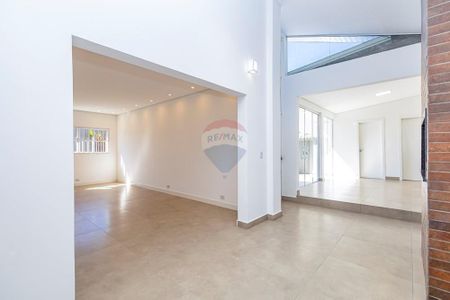 13_photo/94dce64457.8725941c6b7d3e7e-ATLAS-188d7c50-d8e0-4fa1-9c13-43aa6f4724c9.jpg de casa à venda com 3 quartos, 210m² em Santa Cândida, Curitiba