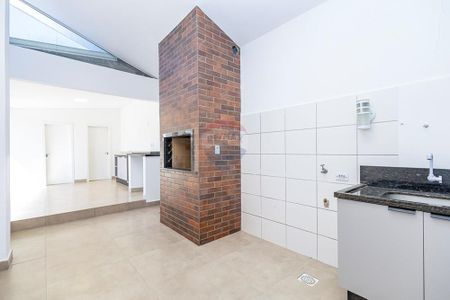 11_photo/94dce64457.8725941c6b7d3e7e-ATLAS-29f01a06-2c2d-48f2-80c1-4d9a49ec864e.jpg de casa à venda com 3 quartos, 210m² em Santa Cândida, Curitiba