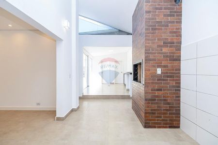 12_photo/94dce64457.8725941c6b7d3e7e-ATLAS-aaf77e28-d2d7-4c30-98d2-a6906e087751.jpg de casa à venda com 3 quartos, 210m² em Santa Cândida, Curitiba