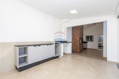 17_photo/94dce64457.8725941c6b7d3e7e-ATLAS-e4977024-acec-4cde-83da-cadfc0074913.jpg de casa à venda com 3 quartos, 210m² em Santa Cândida, Curitiba