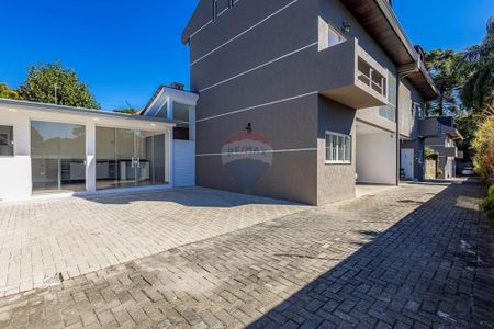 2_photo/94dce64457.8725941c6b7d3e7e-ATLAS-e8e7b409-3459-4063-920d-4a0f8d6198c8.jpg de casa à venda com 3 quartos, 210m² em Santa Cândida, Curitiba