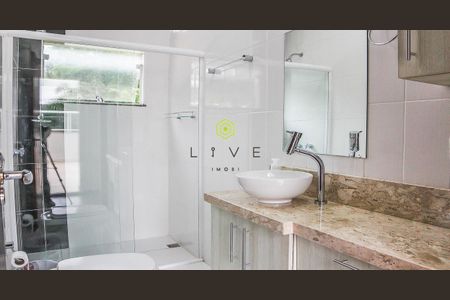 12_photo/94dce644cd.912bb953107d94de-ATLAS-d5cb30b8-8d16-4fa8-beb6-685c10755822.jpg de casa à venda com 5 quartos, 300m² em Santa Cândida, Curitiba