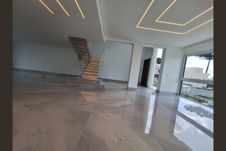 10_photo/94dce64641.a3ae9ae7e703bbee-ATLAS-05bfa032-759a-4bd5-be2a-7c8a98330d31.jpg de casa à venda com 3 quartos, 350m² em Santa Cândida, Curitiba