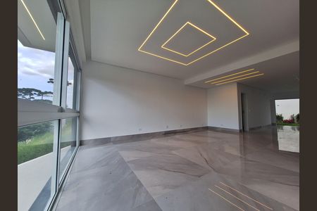 9_photo/94dce64641.a3ae9ae7e703bbee-ATLAS-8b3fb6a2-3bb7-4174-b399-99ffd9170dea.jpg de casa à venda com 3 quartos, 350m² em Santa Cândida, Curitiba