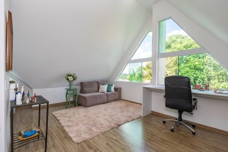 12_photo/94dce647c1.07fb07773285f6be-ATLAS-3a0db5e6-2e84-4c90-a79f-8fe4acf3440b.jpg de casa à venda com 3 quartos, 166m² em Santa Cândida, Curitiba