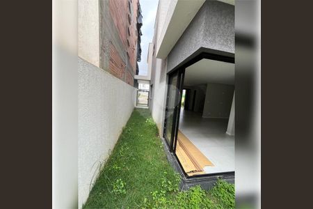 9_photo/94dce64a55.cc7236c2711dd29d-ATLAS-3d33fe7f-2dc1-40bb-943a-221bfec28799.jpg de casa à venda com 3 quartos, 161m² em Santa Cândida, Curitiba