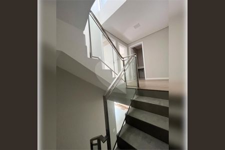 13_photo/94dce64a55.cc7236c2711dd29d-ATLAS-e277c0d5-4cee-4217-8291-8b8ed79e2f3c.jpg de casa à venda com 3 quartos, 161m² em Santa Cândida, Curitiba