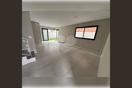 3_photo/94dce64a55.cc7236c2711dd29d-ATLAS-e5b95445-e321-4802-96f0-82048a0a45e1.jpg de casa à venda com 3 quartos, 161m² em Santa Cândida, Curitiba