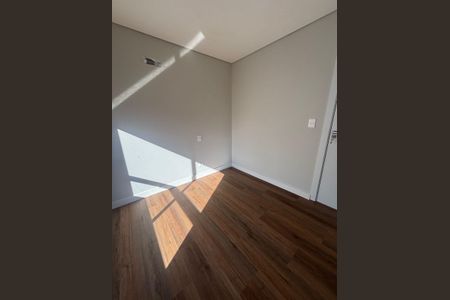 23_photo/94dce64afb.36e2668dabfffeeb-ATLAS-b2cf6872-8f77-4627-a3d2-46e42b720a39.jpg de casa à venda com 3 quartos, 176m² em Santa Cândida, Curitiba