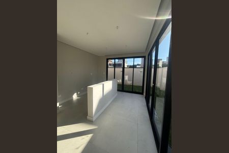 10_photo/94dce64afb.36e2668dabfffeeb-ATLAS-baa2ab7a-903d-48a6-9ea5-7bcc16191a8a.jpg de casa à venda com 3 quartos, 176m² em Santa Cândida, Curitiba