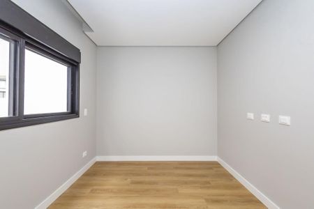 2_photo/94dce64b03.17bd3427df6ef1d9-ATLAS-08630f4d-a3f4-4e58-8b57-dde5318a04aa.jpg de casa à venda com 3 quartos, 213m² em Santa Cândida, Curitiba