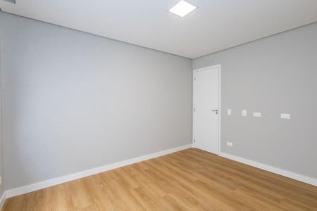 11_photo/94dce64b03.17bd3427df6ef1d9-ATLAS-ce13e8ce-df80-40a6-a04e-ff2296a8b31c.jpg de casa à venda com 3 quartos, 213m² em Santa Cândida, Curitiba