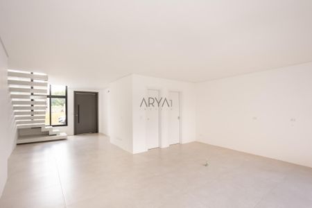 4_photo/94dce64b03.b078a4a1fb9af5a1-ATLAS-5c261bd8-4d1f-4a7a-9a93-db990158cdaf.jpg de casa à venda com 3 quartos, 181m² em Santa Cândida, Curitiba