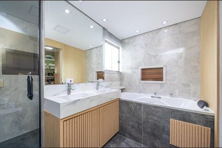 3_photo/94dce64b03.f8a047063c77f531-ATLAS-d26fc7ba-1555-4d43-8398-e2bf961e1bae.jpg de apartamento à venda com 3 quartos, 247m² em Santa Cândida, Curitiba