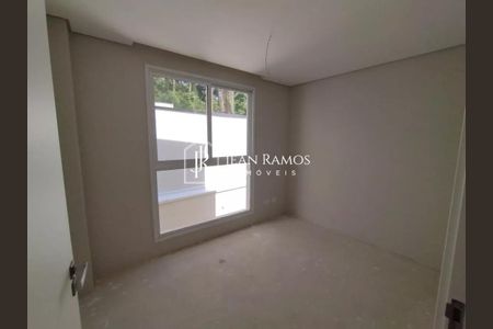 38_photo/94dce64b97.e6f02a1e96aef2b1-ATLAS-2253bcb6-c3a2-4ec3-9deb-d0cbf9ed504e.jpg de casa à venda com 3 quartos, 212m² em Santa Cândida, Curitiba