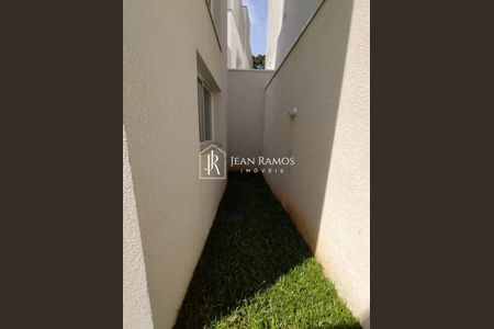 17_photo/94dce64b97.e6f02a1e96aef2b1-ATLAS-d1095ba1-a2fc-4ca8-b134-93bc1cc74781.jpg de casa à venda com 3 quartos, 212m² em Santa Cândida, Curitiba